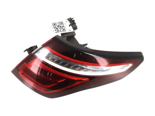right-taillight-citroen-c4-picasso-i-mpv-ud_-2006-2007-2008-2009-2010-2011-2012-2013-2014-2015-33949417 main image