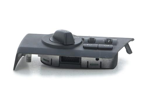 Używane Przełącznik zespolony kolumny kierowniczej BMW X3 (E83) 2.0 d (150 hp) 31152667