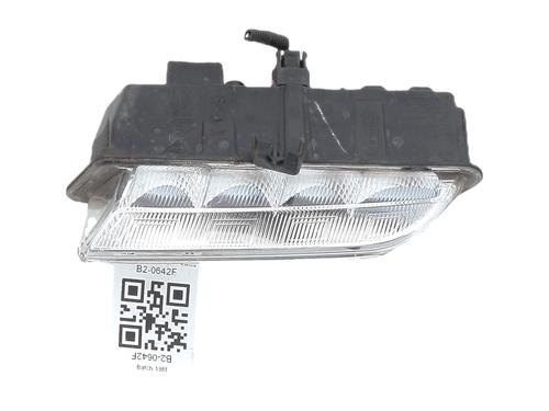 right-daytime-light-renault-captur-i-j5_-h5_-2013-35749023 main image