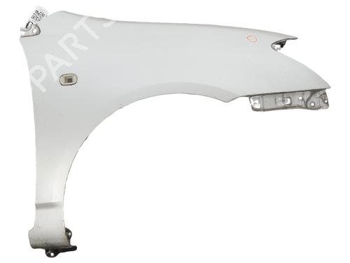 Used Right front fenders TOYOTA COROLLA (_E12_) 2.0 D-4D (CDE120R, CDE120L_) (116 hp) 31797385