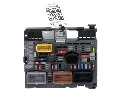 Fuse box PEUGEOT 308 I (4A_, 4C_) 1.6 16V | BP29198316E1 