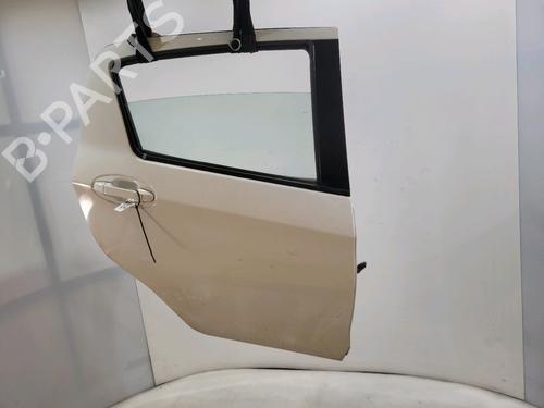 Dør højre bagtil TOYOTA YARIS (_P13_) 1.3 (NSP130_, NSP130) (99 hp) 30828373