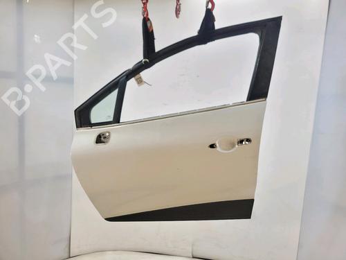 Puerta delantera izquierda Puerta delantera izquierda RENAULT CLIO IV (BH_) 1.5 dCi 75 (75 hp) 33926438 33926438