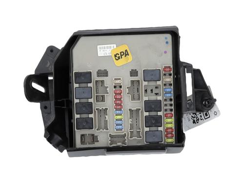 Fuse box RENAULT CLIO III (BR0/1, CR0/1) | BP32284938E1
