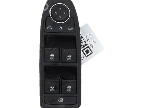 Used Left front window switch Left front window switch RENAULT ARKANA I (LCM_, LDN_) 1.6 E-TECH 145 (LDMU) (143 hp) 36373654 36373654