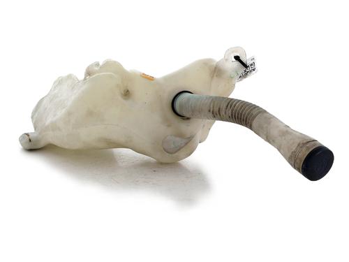 windscreen-washer-tank-peugeot-307-sw-3h-2002-2003-2004-2005-2006-2007-2008-2009-30957475 main image