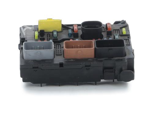 Used Fuse box Fuse box PEUGEOT 307 Break (3E) [2002-2009] 32512832 32512832