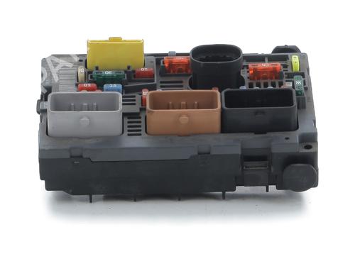 Used Fuse box PEUGEOT 308 I (4A_, 4C_) 1.6 HDi (112 hp) 32459838