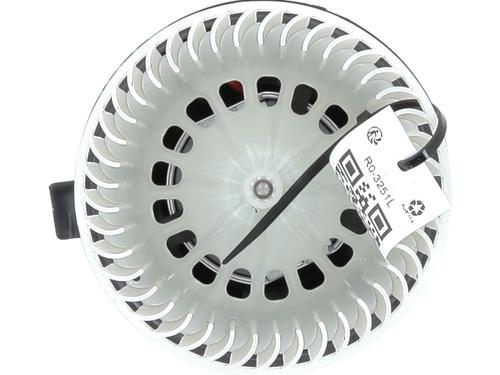Heater blower motor PEUGEOT 208 II (UB_, UP_, UW_, UJ_) 1.2 Hybrid 100 | BP28834180M62 