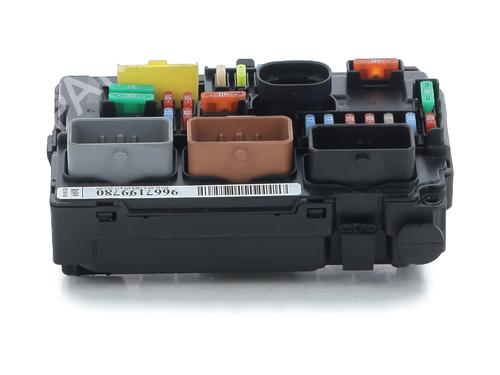 fuse-box-citroen-c3-ii-sc_-2009-32848058 main image