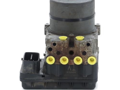 Used ABS pump TOYOTA URBAN CRUISER (_P1_) 1.4 D-4D (NLP110_, NLP110R) (90 hp) 32355734