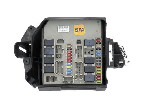 Fuse box RENAULT CLIO III (BR0/1, CR0/1) 1.2 16V | BP31986146E1