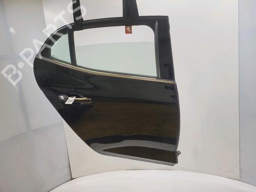 right-rear-door-renault-megane-iv-hatchback-b9amn_-2015-40034184 main image