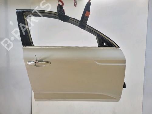 Used Right front door Right front door 38679472 38679472