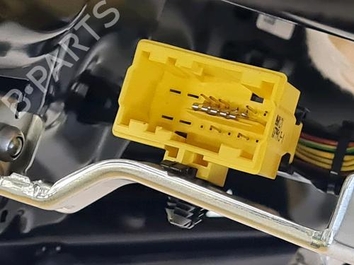 Right front seat PEUGEOT 208 II (UB_, UP_, UW_, UJ_) 1.2 PureTech 100 | BP27915139C16 
