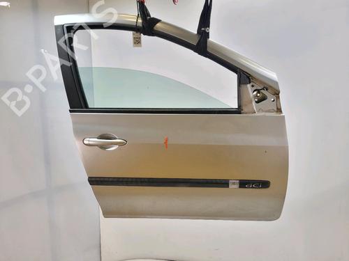 Used Right front door RENAULT CLIO III (BR0/1, CR0/1) 1.5 dCi (BR17, CR17) (86 hp) 29988253