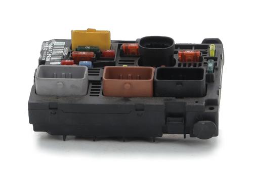 Used Fuse box PEUGEOT 407 Coupe (6C_) 2.0 HDi (136 hp) 29517456