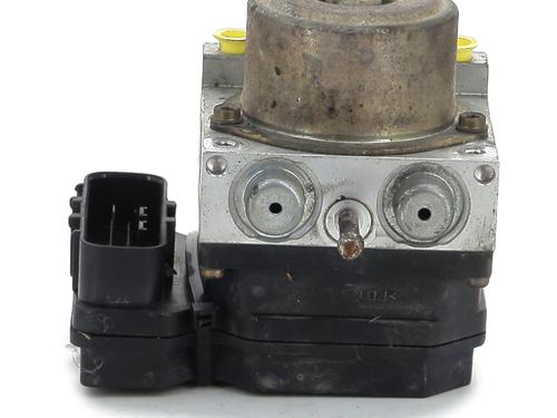 Used ABS pump NISSAN X-TRAIL I (T30) 2.2 dCi 4x4 (136 hp) 30118471