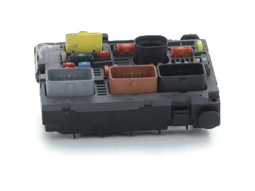 Sikringsdåse PEUGEOT PARTNER Tepee [2008-2026]  32279145