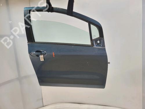 Used Right front door TOYOTA YARIS (_P9_) 1.4 D-4D (NLP90_, NLP90R) (90 hp) 29849602