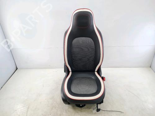 Sæde højre fortil RENAULT TWINGO III (BCM_, BCA_) 0.9 TCe 90 (BCM9, BCM2) (90 hp) 27919726