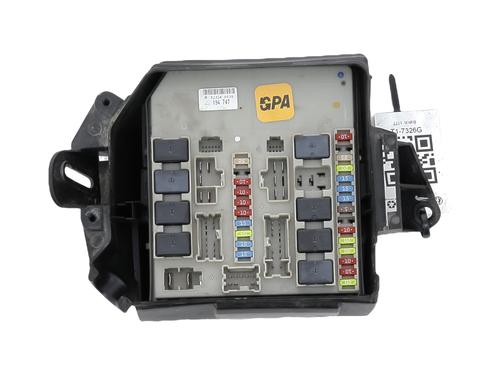 Fuse box RENAULT CLIO III (BR0/1, CR0/1) 1.2 16V (BR02, BR0J, BR11, CR02, CR0J, CR11) | BP31606968E1