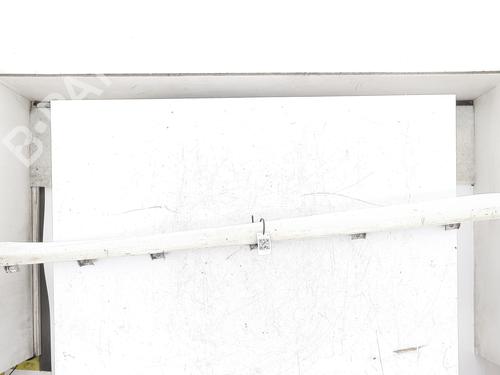 Used Left sideskirt Left sideskirt 38081975 38081975