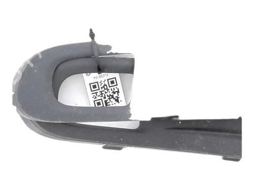 Calandre Calandre VOLVO V50 (545) 2.4 (140 hp) 34388721 34388721