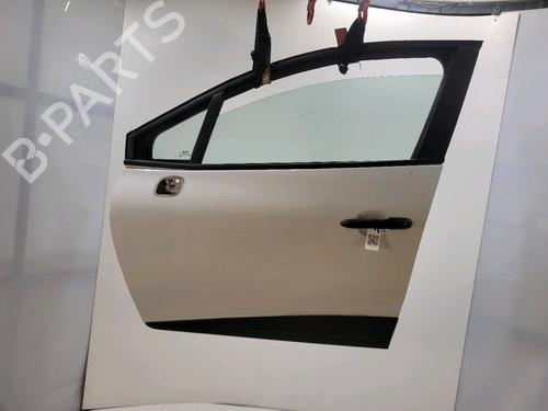Puerta delantera izquierda Puerta delantera izquierda RENAULT CLIO IV (BH_) 1.5 dCi 75 (75 hp) 36487865 36487865
