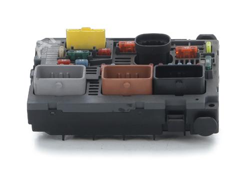 Used Fuse box PEUGEOT 308 SW I (4E_, 4H_) 1.6 HDi (90 hp) 32225946