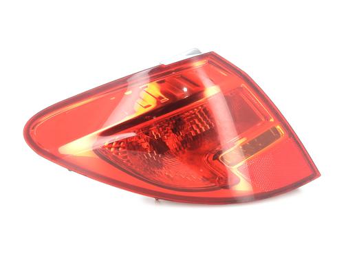 Used Left taillight OPEL MERIVA B MPV (S10) 1.4 (75) (120 hp) 27646387