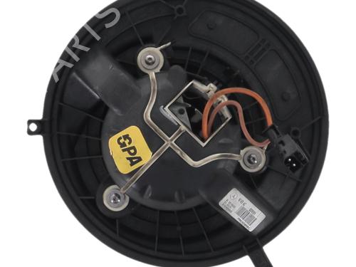 Used Heater blower motor Heater blower motor MERCEDES-BENZ A-CLASS (W169) A 180 (169.032, 169.332) (116 hp) 40248380 40248380