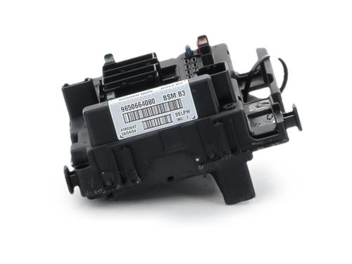 Used Fuse box Fuse box PEUGEOT 206 CC (2D) 1.6 16V (2DNFUF, 2DNFUR) (109 hp) 40441682 40441682