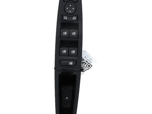 Used Left front window switch RENAULT SCÉNIC III (JZ0/1_) 1.5 dCi (110 hp) 32013374
