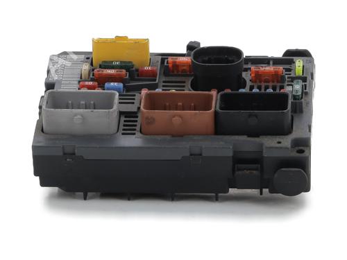 Sikringsdose CITROËN C5 III Break (RW_) 2.0 HDi 140 (140 hp) 28332901