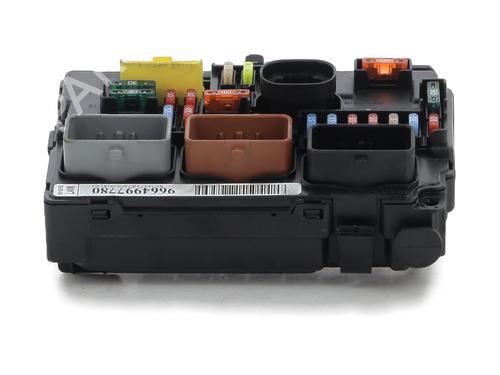 Used Fuse box PEUGEOT 207 (WA_, WC_) 1.4 16V (95 hp) 27913832