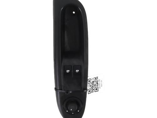 Interrupteur de vitre avant gauche RENAULT CLIO II (BB_, CB_) 1.2 16V (BB05, BB0W, BB11, BB27, BB2T, BB2U, BB2V, CB05,... (75 hp) 29552744