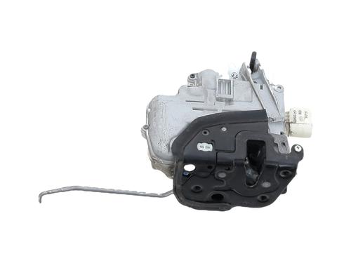Serratura anteriore sinistra AUDI A4 B7 Avant (8ED) 2.0 TDI (170 hp) 24393704