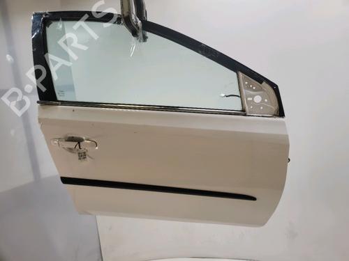 right-front-door-toyota-auris-_e18_-2012-2013-2014-2015-2016-2017-2018-2019-40619443 main image