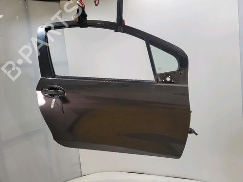 Used Right front door TOYOTA YARIS (_P13_) [2010-2020]  28505430