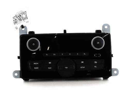 Bilradio RENAULT CLIO IV (BH_) 1.5 dCi 75 (75 hp) 27646853