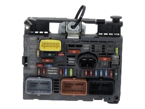 Fuse box PEUGEOT 3008 I MPV (0U_) 1.6 HDi | BP29232338E1 