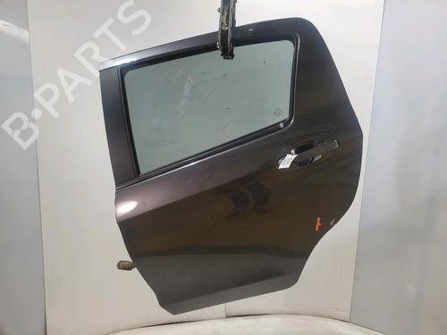 Used Left rear door Left rear door TOYOTA YARIS (_P13_) 1.5 Hybrid (NHP130_) (101 hp) 33753840 33753840