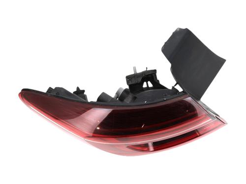 left-taillight-renault-clio-v-b7_-2019-36402355 main image