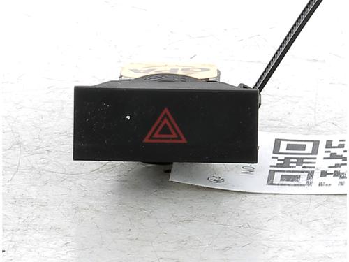 Used Warning switch SEAT LEON (5F1) 1.6 TDI (105 hp) 16440026