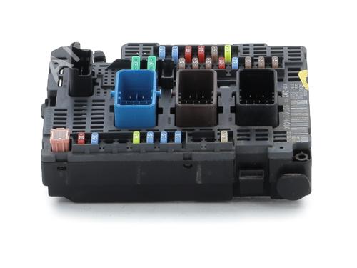 Used Fuse box Fuse box PEUGEOT 308 II (LB_, LP_, LW_, LH_, L3_) 1.6 GTi (L35GNH) (272 hp) 33685675 33685675