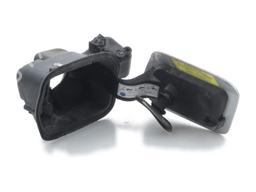 fuel-flap-fiat-tipo-estate-356_-357_-2016-31748966 main image