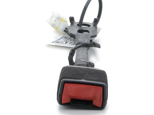 Engache cinturón Engache cinturón PEUGEOT 5008 II (MC_, MJ_, MR_, M4_) 1.2 THP (MRHNYH, MRHNYW, MRHNSJ, MRHNSU, MRHNSM) (131 hp) 33446551 33446551