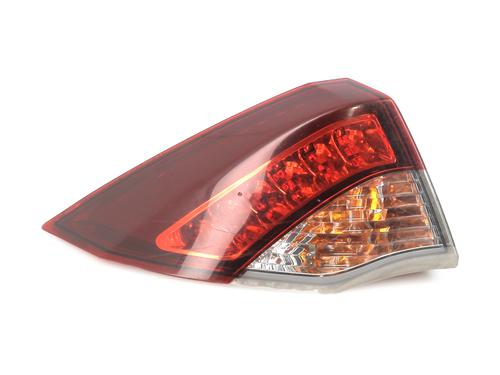 Used Left taillight RENAULT LAGUNA III (BT0/1) 1.5 dCi (BT00, BT0A, BT0T, BT1J) (110 hp) 27667374