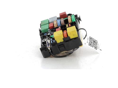 Fuse box PEUGEOT 208 I (CA_, CC_) 1.6 BlueHDi 100 | BP27901299E1